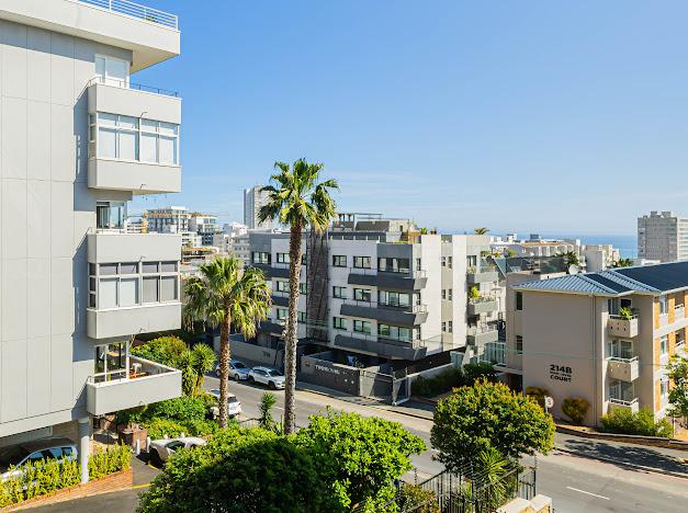 To Let 2 Bedroom Property for Rent in Sea Point Western Cape